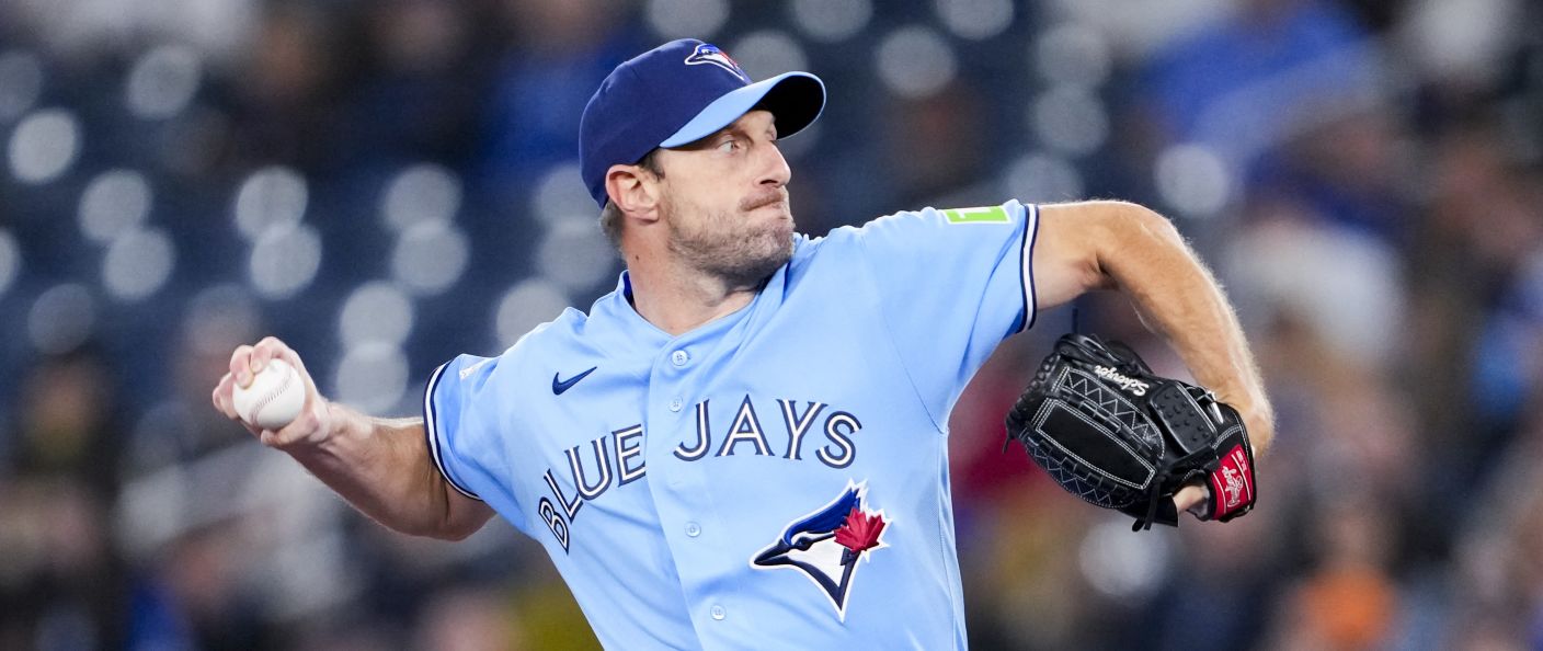 Action du match entre les Rockies et les Blue Jays, au Rogers Centre.
