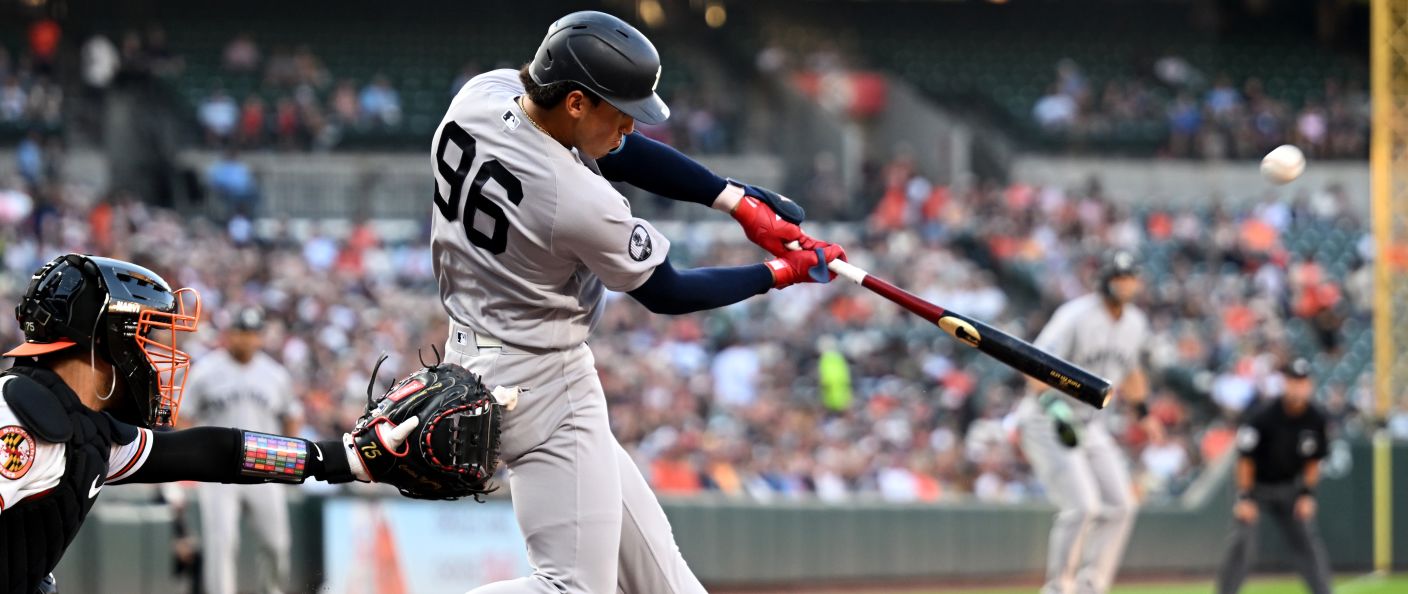 Action du match entre les Yankees et les Orioles, au Oriole Park at Camden Yards.