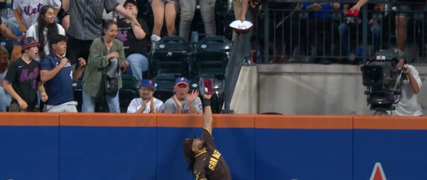 Action du match entre les Padres et les Mets, au Citi Field.