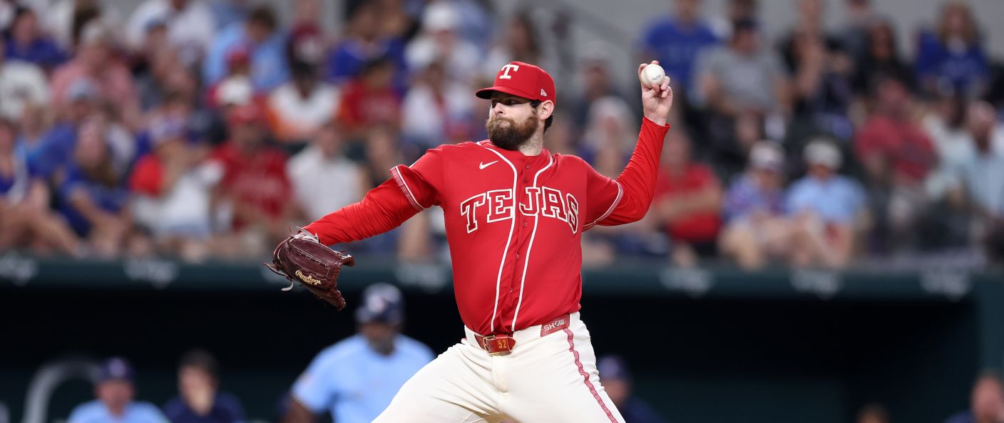 Action du match entre les Blue Jays et les Rangers, au Globe Life Field.