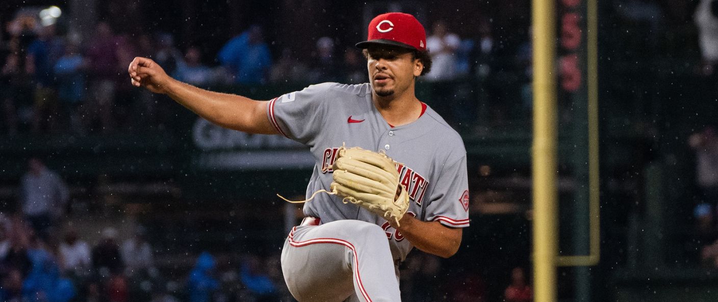 Action du match entre les Reds et les Cubs, au Wrigley Field.