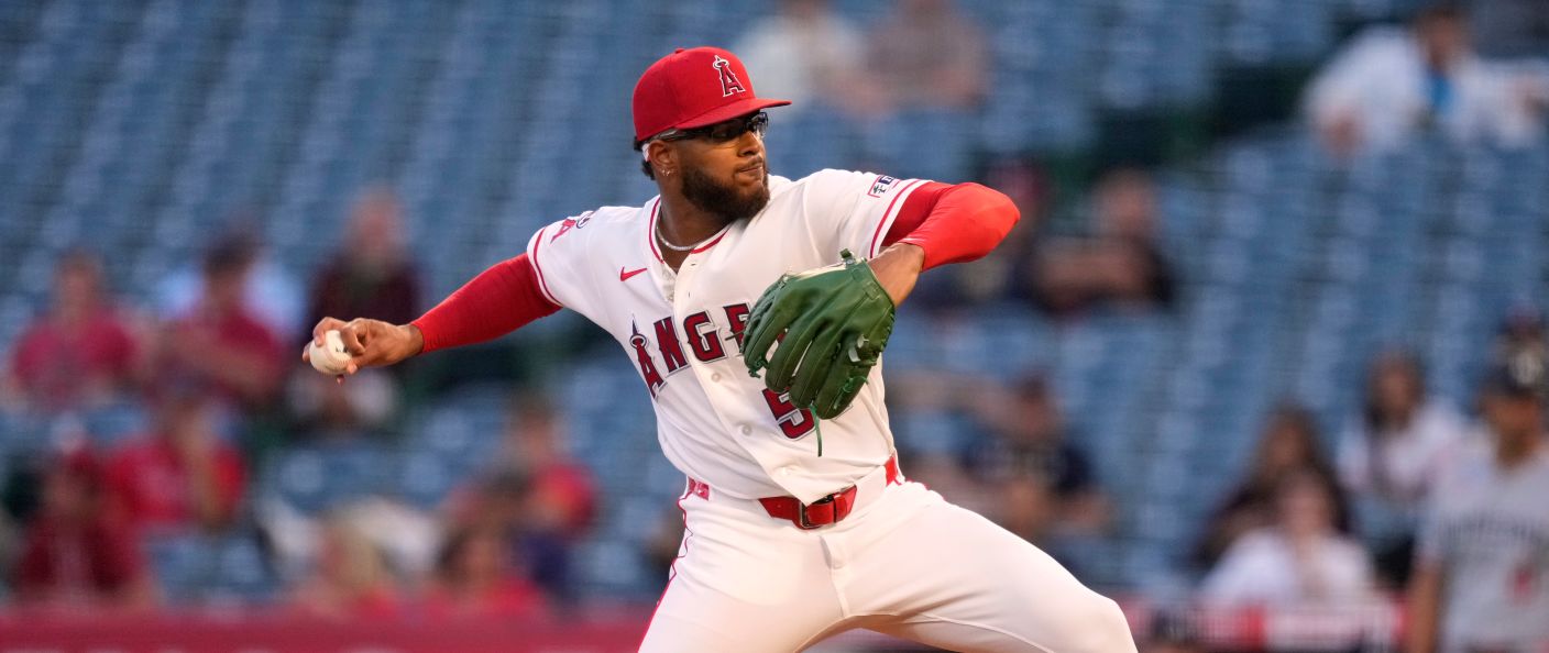 Action du match Angels - Twins au Angel Stadium.