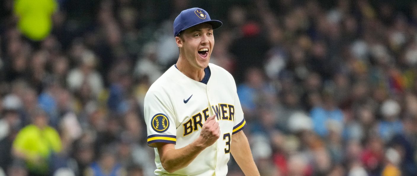 Action du match entre les White Sox et les Brewers, au American Family Field.