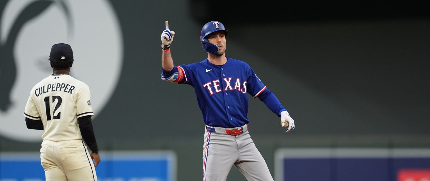 Action du match entre les Rangers et les Twins, au Target Field.