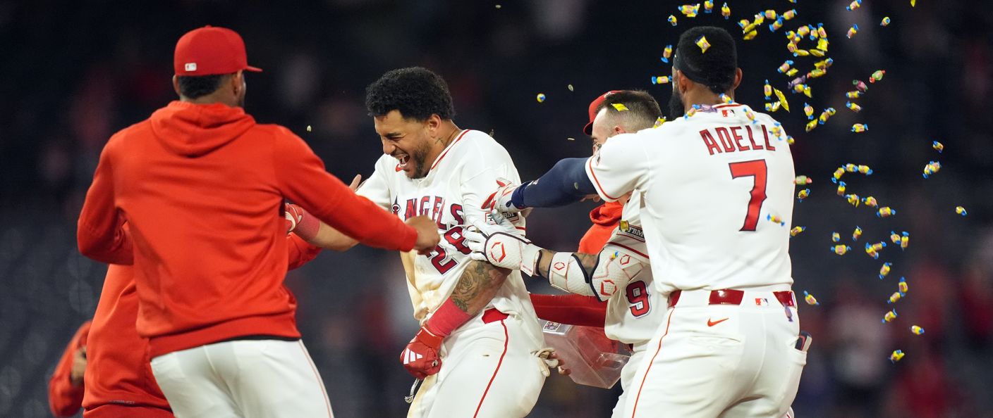 Action du match Angels - Astros au Angel Stadium.
