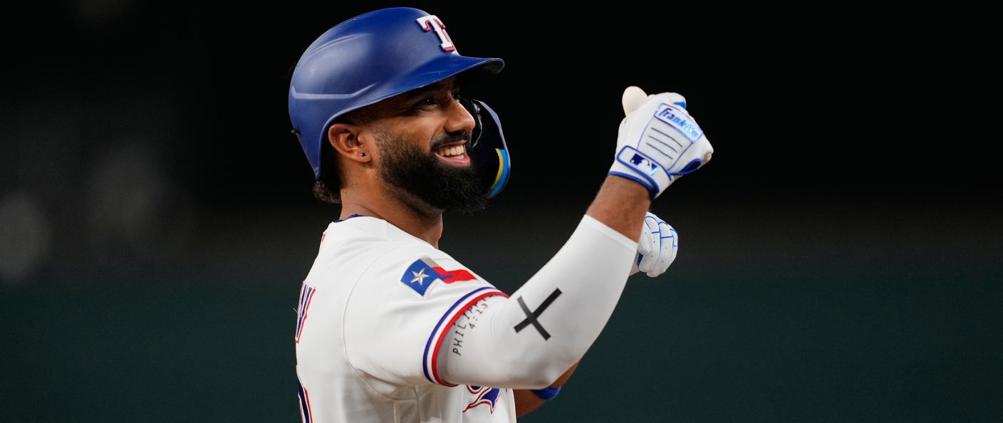 Action du match Rangers - Giants au Globe Life Field.