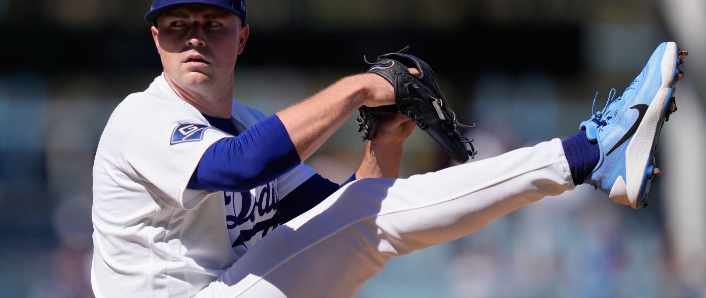Action du match entre les Braves et les Dodgers, au UNIQLO Field at Dodger Stadium.