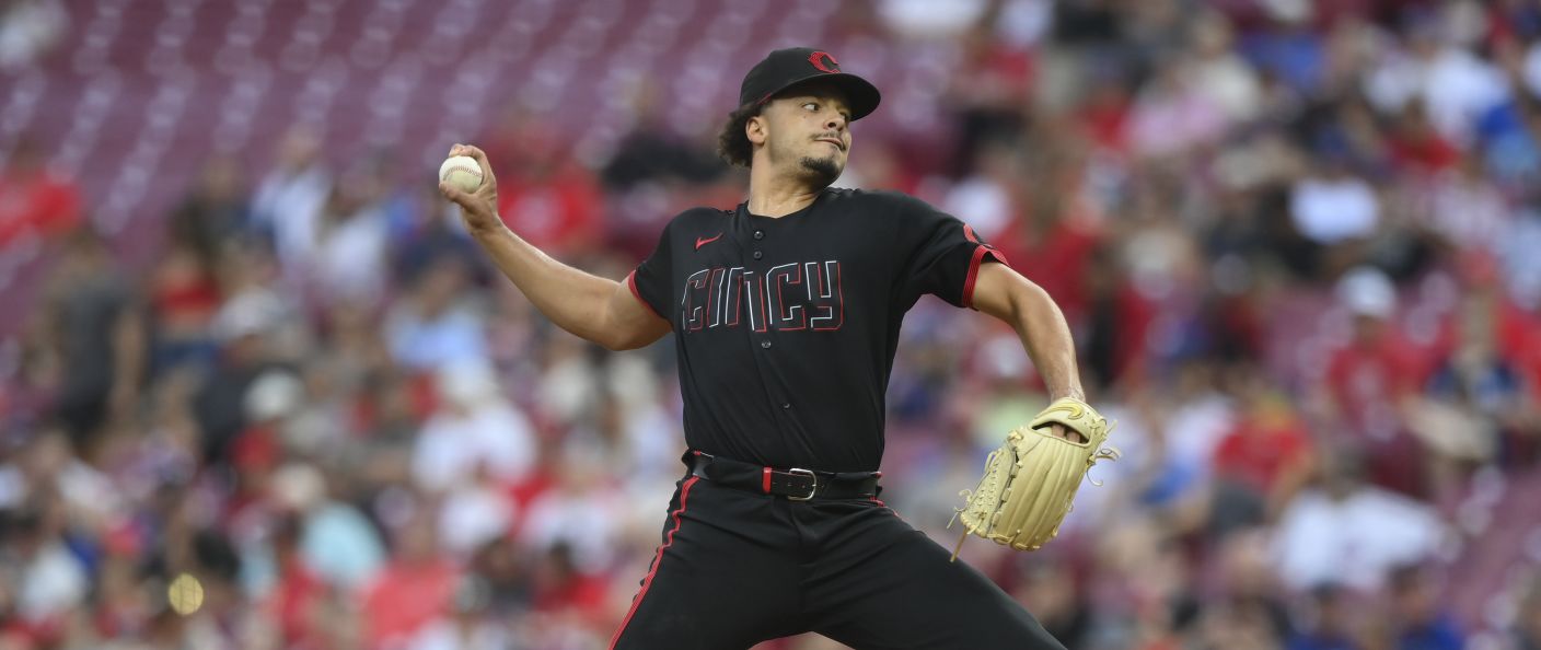 Action du match entre les Cubs et les Reds, au Great American Ball Park.