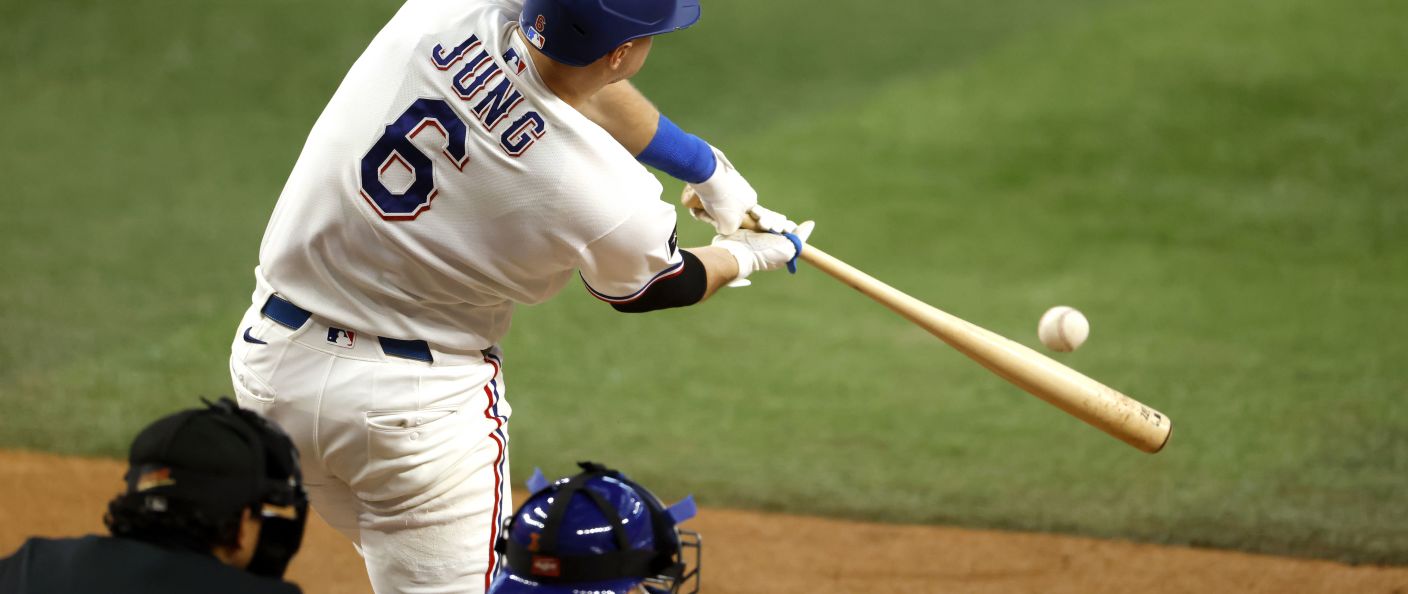 Action du match entre les Mets et les Rangers, au Globe Life Field.