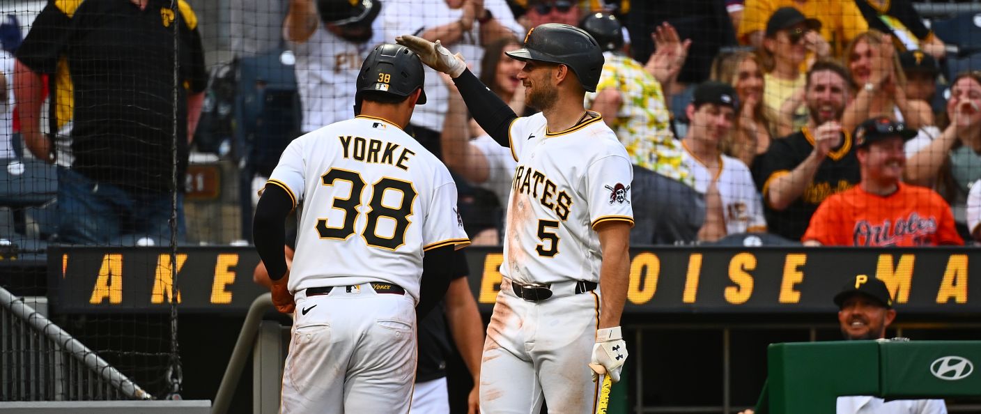 Action du match Pirates - Orioles au PNC Park.