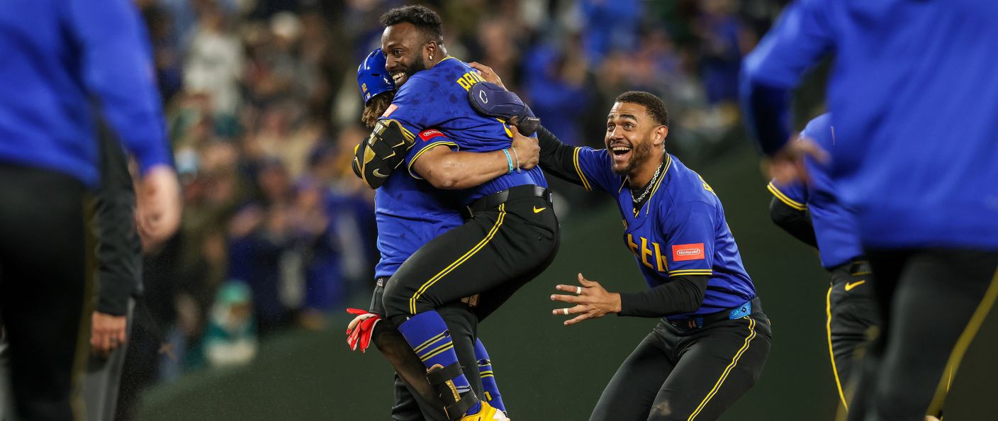 Action du match Mariners - Diamondbacks au T-Mobile Park.