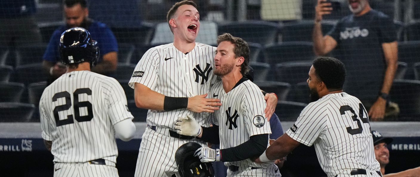 Action du match Yankees - Braves au Yankee Stadium.