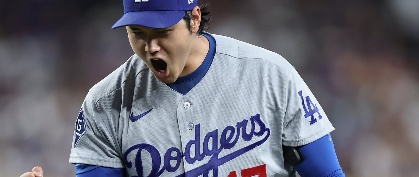 Shohei Ohtani, lanceur des Dodgers, exulte après un retrait lors d'une sortie sans point encaissé.