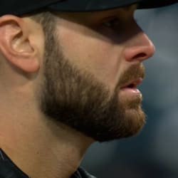 Lucas Giolito working on no-hitter against Yankees through six innings –  KGET 17