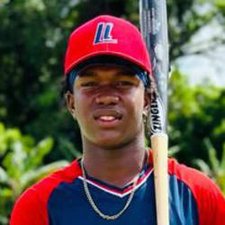 Photo headshot of Jesús Made