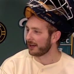 Ullmark on wearing Red Sox unis, 01/02/2023