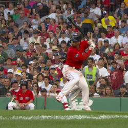 Rafael Devers laces an RBI double, 06/20/2022