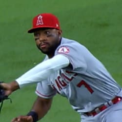 Jo Adell lets LA Angels know he's locked in for 2022 with jaw