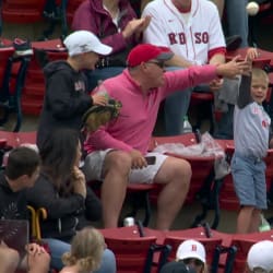 Young Red Sox fan has meltdown after brother throws foul ball back