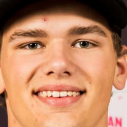 Photo headshot of Johnny Slawinski