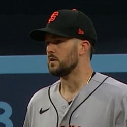 Do mlb players wear low sale profile caps