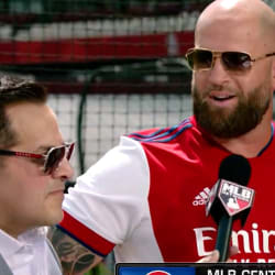 Mike Napoli perfecting coaching chops with Chicago Cubs