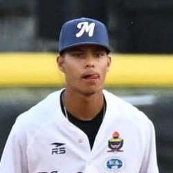 Photo headshot of Andrew Salas