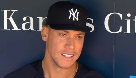 ESPN Stats & Info on X: Aaron Judge just hit his 60th HR this season.  Doing so in 147 team games, Judge became the fastest Yankee to hit 60 HR in  a