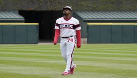 Chicago White Sox slugger Eloy Jimenez to miss 5-6 months with ruptured  pectoral tendon - ESPN