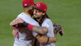 Reds All-Star closer Alexis Diaz dominates as Mets sibling mends