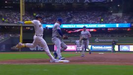 William Contreras with a bases loaded walk 🚶‍♂️🚶‍♂️ #brewers