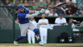 限定セールをすべて Position, Age, Stats, Bichette Bo Height, Fantasy Weight, その他