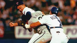 Robin Ventura Headshot