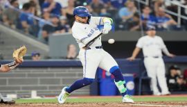 Bo Bichette Stats, Age, Position, Height, Weight, Fantasy