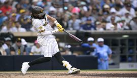 FERNANDO TATIS JR TOPPS JAPAN STRENGTH IN NUMBERS SAN DIEGO