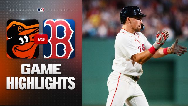 Durbin’s Eighth-Inning Blast Extends Red Sox Win Streak to 14