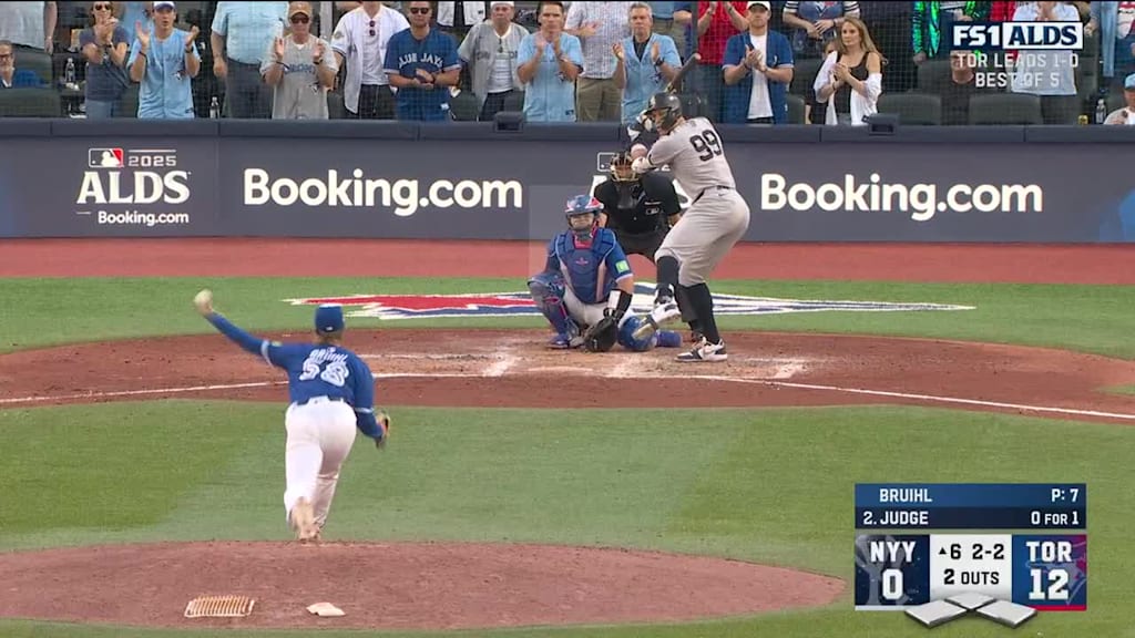 Aaron Judge breaks up no-hitter with single | 10/05/2025 | New York Yankees