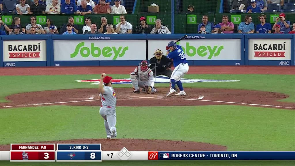 Blue Jays fans can't get enough of Kirk's base-running hustle (VIDEO)