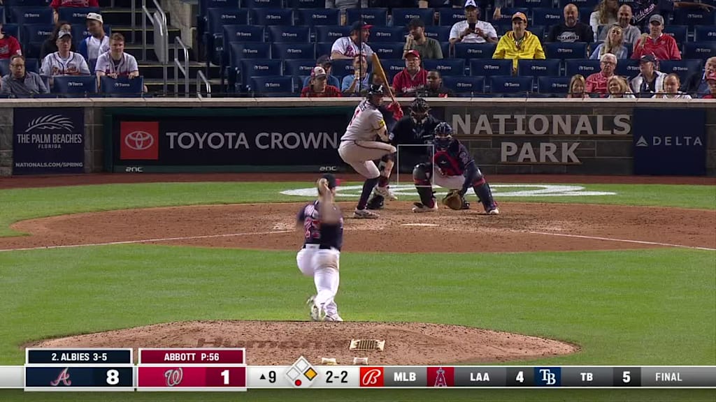 Ozzie Albies' two-run homer (28), 08/12/2023