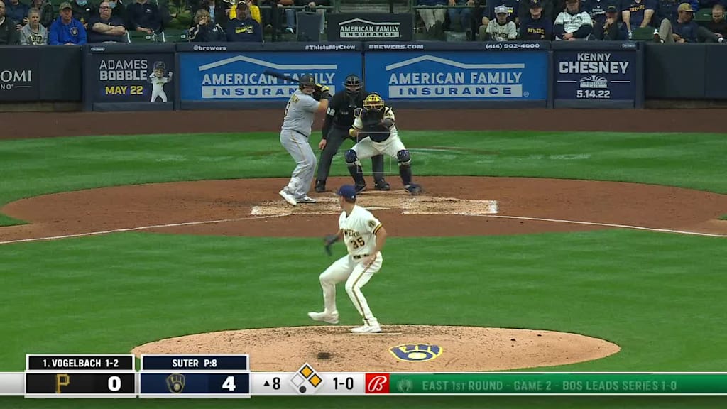 Daniel Vogelbach pops out to first baseman Rowdy Tellez in foul territory., 04/20/2022