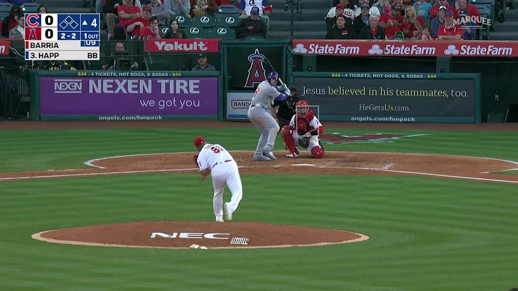 Mike Trout robs a home run, 06/29/2023