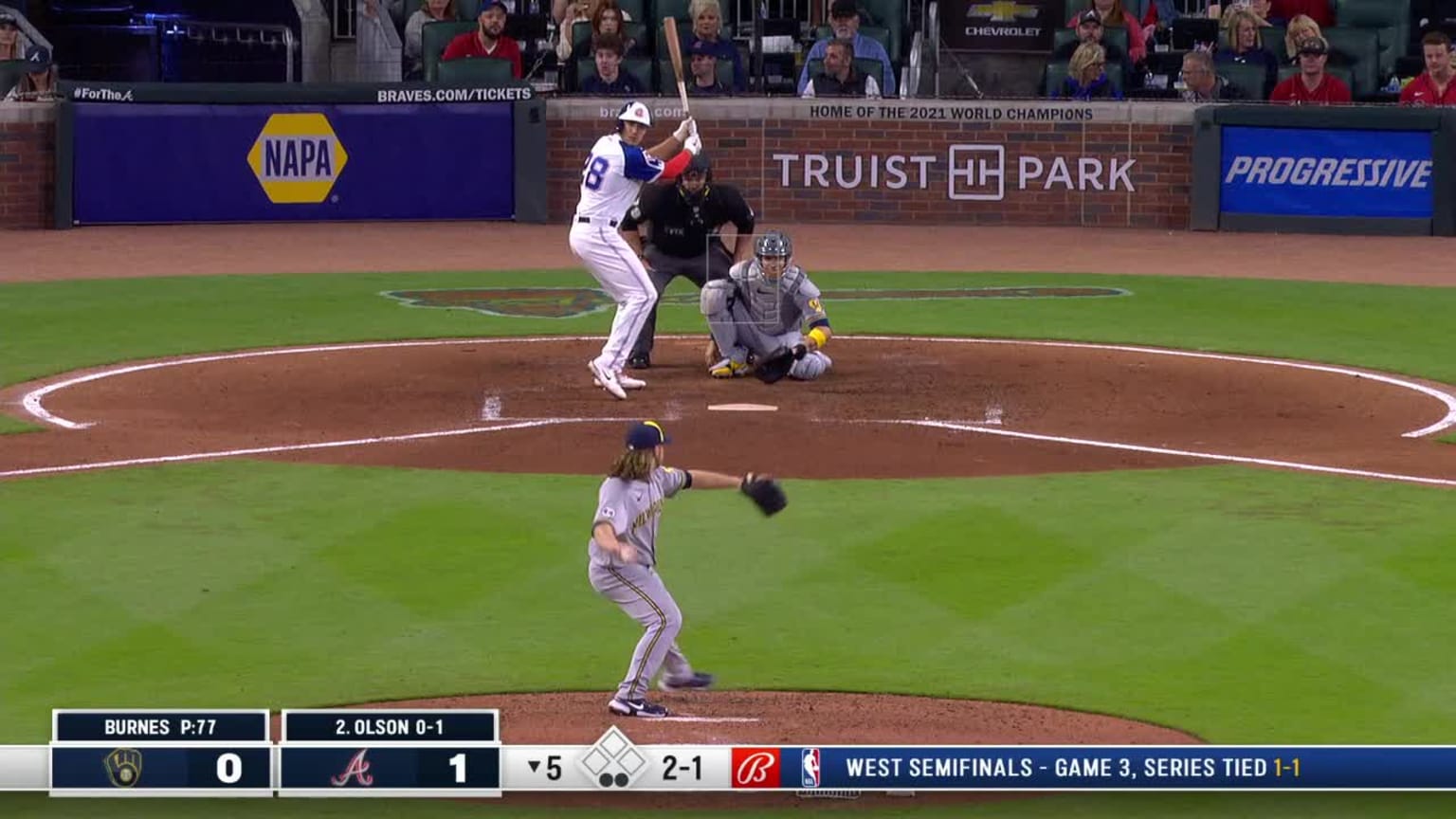 Matt Olson reaches on a fielding error by second baseman Kolten Wong. 05/07/2022