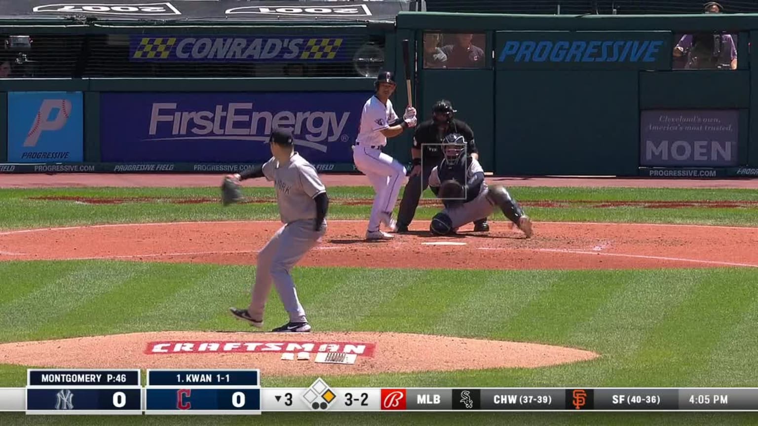 Steven Kwan reaches on a throwing error by shortstop Isiah KinerFalefa. Myles Straw to 3rd