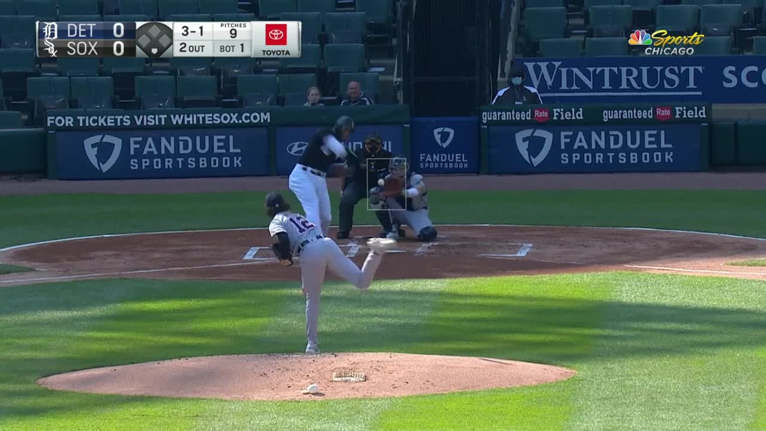Yoan Moncada batea rodado de out, lanzador Casey Mize a primera base Miguel Cabrera. | 29/04/2021 | Los Pirates de Pittsburgh