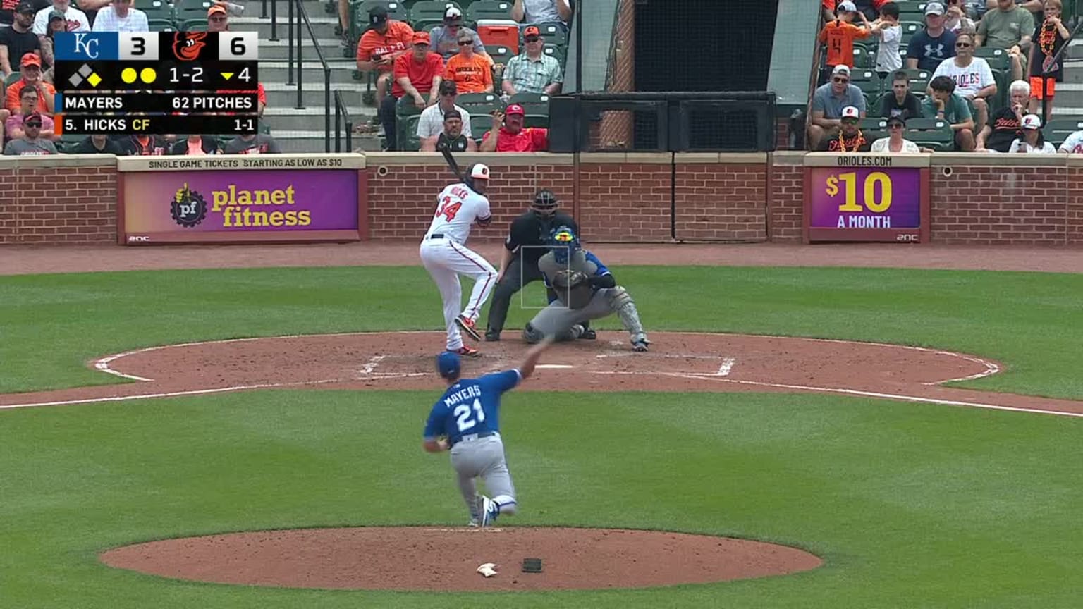 BALTIMORE, MD - June 11: Baltimore Orioles center fielder Aaron Hicks (34)  reacts after his double during the Kansas City Royals versus the Baltimore  Orioles on June 11, 2023 at Oriole Park