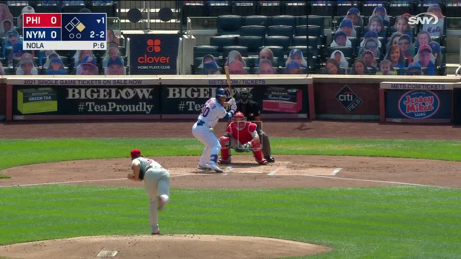 J.T. Realmuto throws out runners 10/09/2020