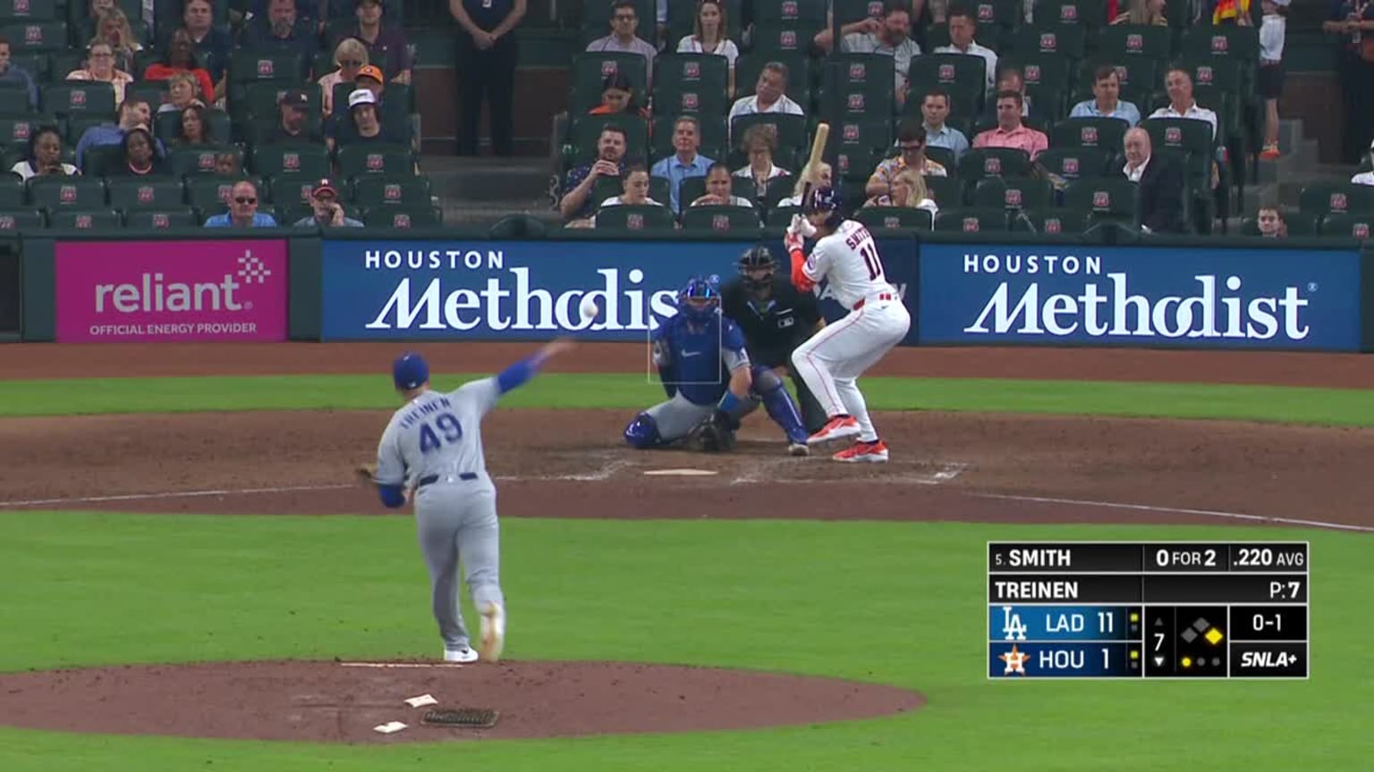 Andy Pages' great leaping grab | 05/06/2026 | Los Angeles Dodgers