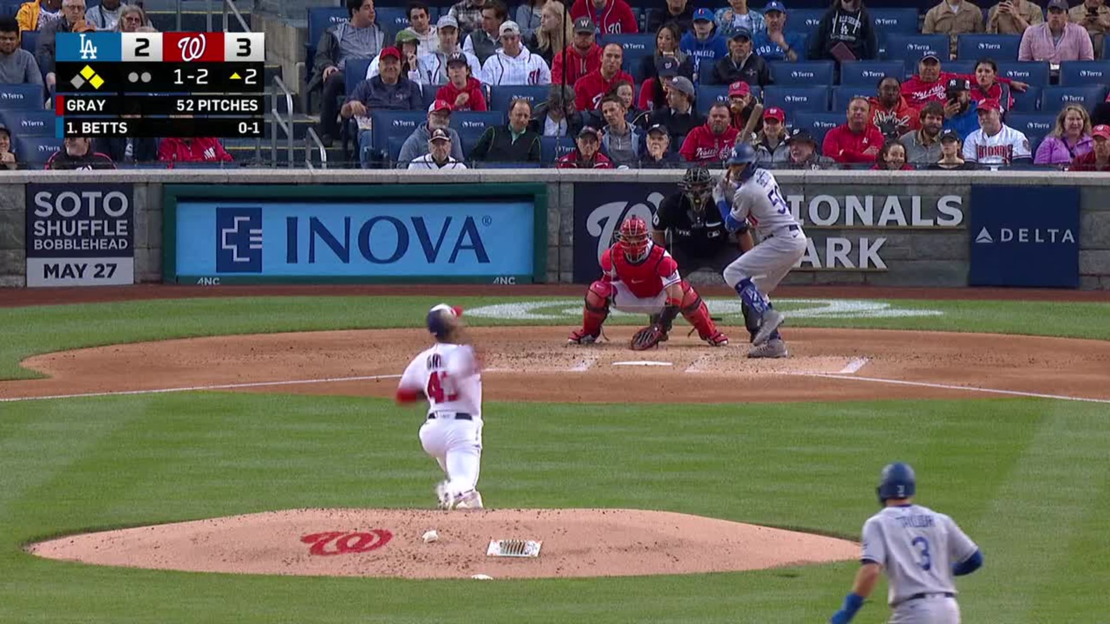 Mookie Betts' solo home run, 03/27/2023