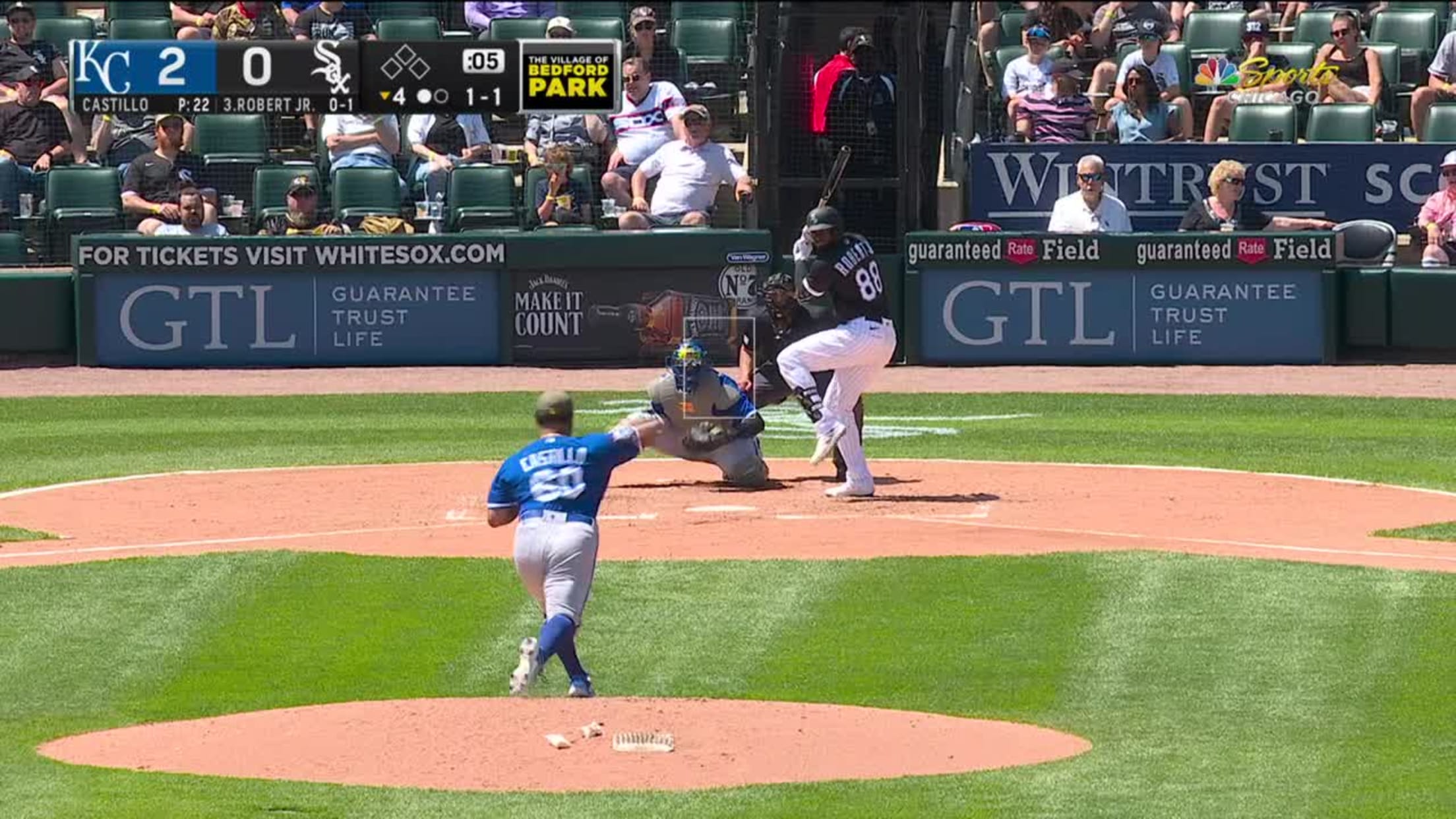 Luis Robert Jr DEMOLISHES a Three-Run Home Run!, 25th HR of 2023, Chicago  White Sox