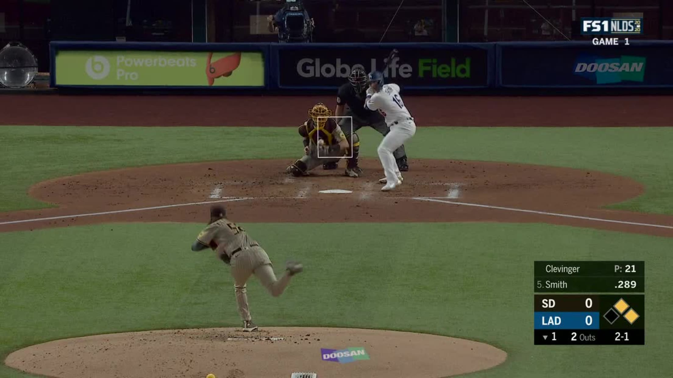 Fernando Tatis Jr.'s diving grab, 10/02/2020